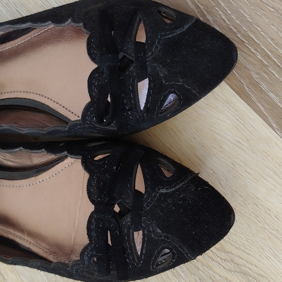 Joan & David Dahayli Black Suede Pointed Flat Shoes - Picture 2 of 11